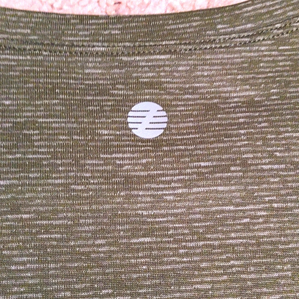 NEW Z by Zella Carly SS Commuter Tee in Olive Branch - Picture 7 of 7